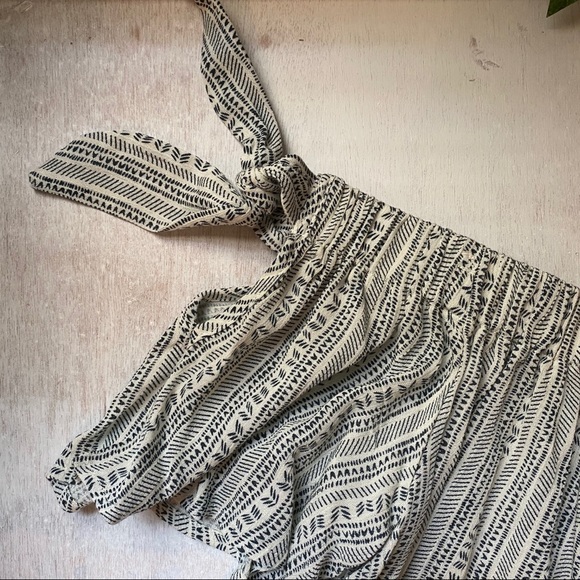 F21 Off the Shoulder Top - Picture 3 of 10